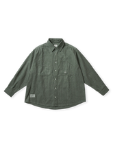 1940年代着想の日本製310gヘリンボーンコットン使用CPOシャツ。非対称ポケットとYKK五爪ボタン付き。