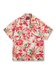 火焔のグラデーションに浮世絵風龍虎図を配したリヨセル素材のアロハシャツ。シルキーな光沢と優れたドレープ性で夏も快適。