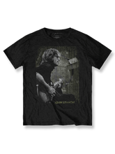 John Lennon Tシャツ前面のクラシックなギター演奏画像