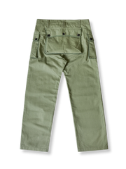 ヘリンボーンツイル素材のUSMC HBTP44復刻ミリタリーパンツ