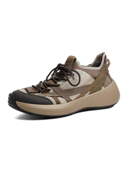 通気性メッシュと高反発EVAフォーム搭載の軽量チャンキースニーカー