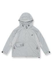 軽量多ポケットフード付きサンプロテクションジャケット。