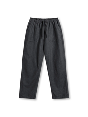 リヨセル混のベイカーパンツ、ゴムウエストとドローコード、L字型貼りポケット、ストレートシルエットのロング丈