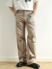 モデルが着用したワークパンツのスタイリング例