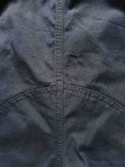 製品画像: M65アウトドアメッシュナイロンワークショーツの正面全体画像。五分丈デザインで、耐久性と通気性に優れた軽量メッシュナイロン素材を使用。春夏のサイクリングやアウトドア活動に最適なワークショーツ。
詳細画像: M65アウトドアメッシュナイロンワークショーツのポケットと脚部のストラップディテール画像。収納力のあるダブルレイヤーポケットと、快適さを高めるストラップデザイン。