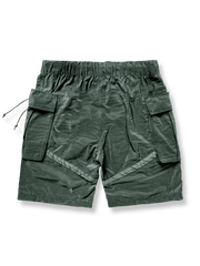 製品画像: M65アウトドアメッシュナイロンワークショーツの正面全体画像。五分丈デザインで、耐久性と通気性に優れた軽量メッシュナイロン素材を使用。春夏のサイクリングやアウトドア活動に最適なワークショーツ。
詳細画像: M65アウトドアメッシュナイロンワークショーツのポケットと脚部のストラップディテール画像。収納力のあるダブルレイヤーポケットと、快適さを高めるストラップデザイン。