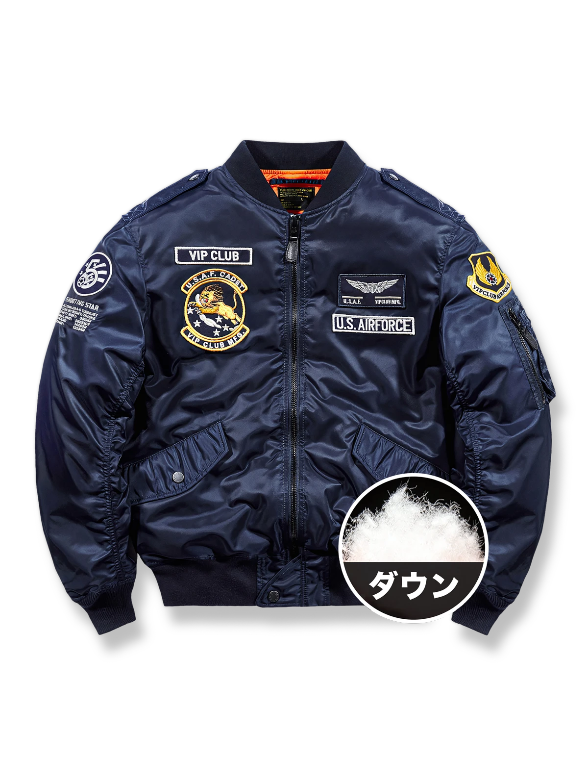 襟と袖に歴史的バッジ刺繍が施されたMA-1ダウンフライトジャケット