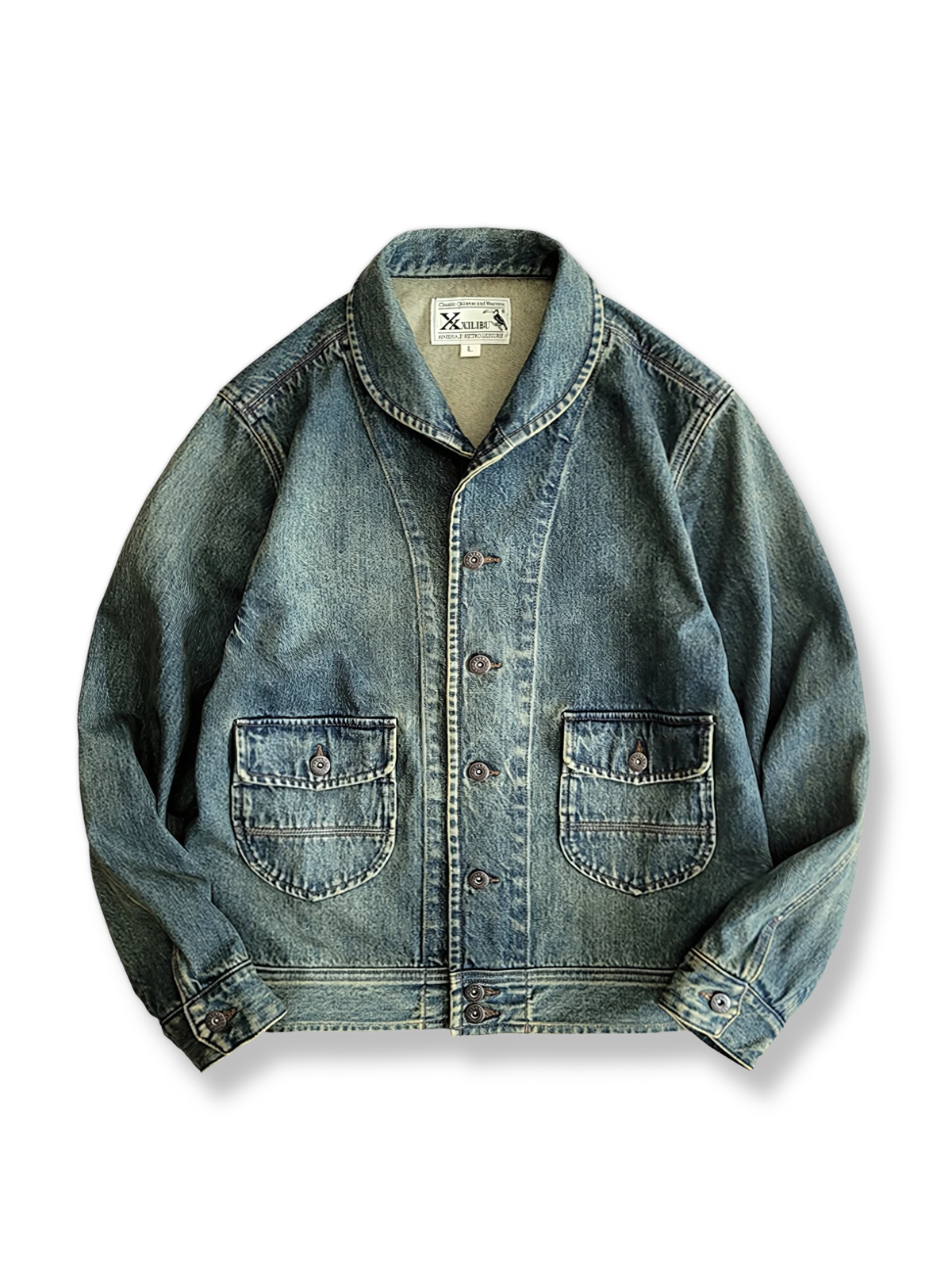 マンダリンカラーとブリーチウォッシュ加工が特徴のデニムジャケット