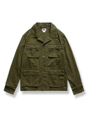 ミリタリーグリーンの四つポケット付きワークジャケット、調節可能な袖口とストレートルーズフィット。