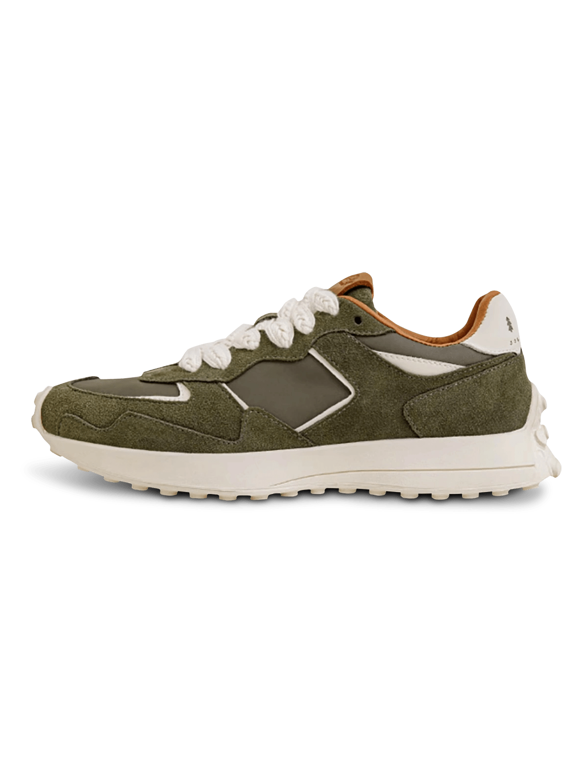 モスグリーンのスエード×ナイロンアッパーとドットソールが映える80年代風ジョギングシューズ