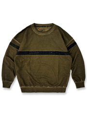 泥染め加工による独特な風合いのクルーネックスウェット