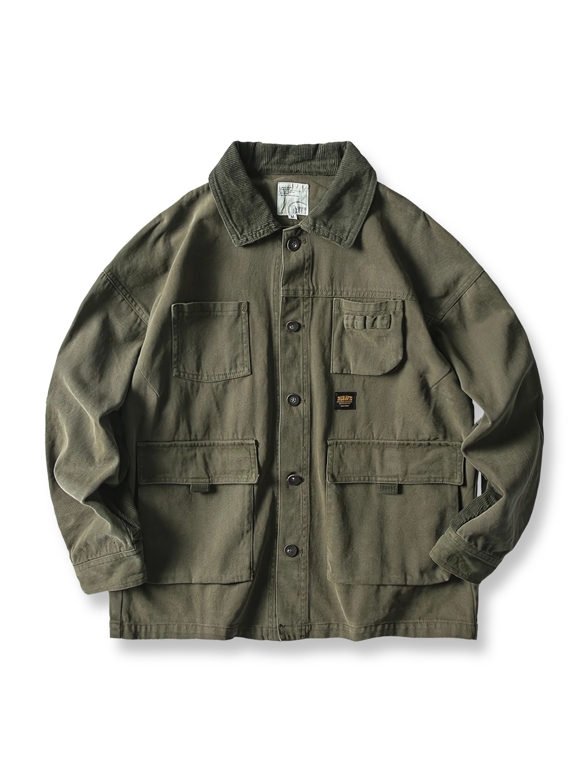 タフな機能性とヴィンテージ感を融合したカーゴジャケット