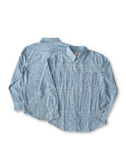 ナバホの伝統模様をジャカード織りで表現した、ウォッシュ加工入りのヴィンテージ感あふれるデニムシャツ。