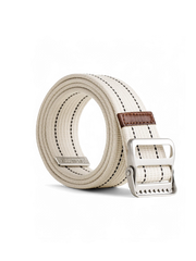 穴なし調整可能な金属バックルとブラウンレザーが特徴のネイビーストライプ編み込みベルト。多用途に対応。