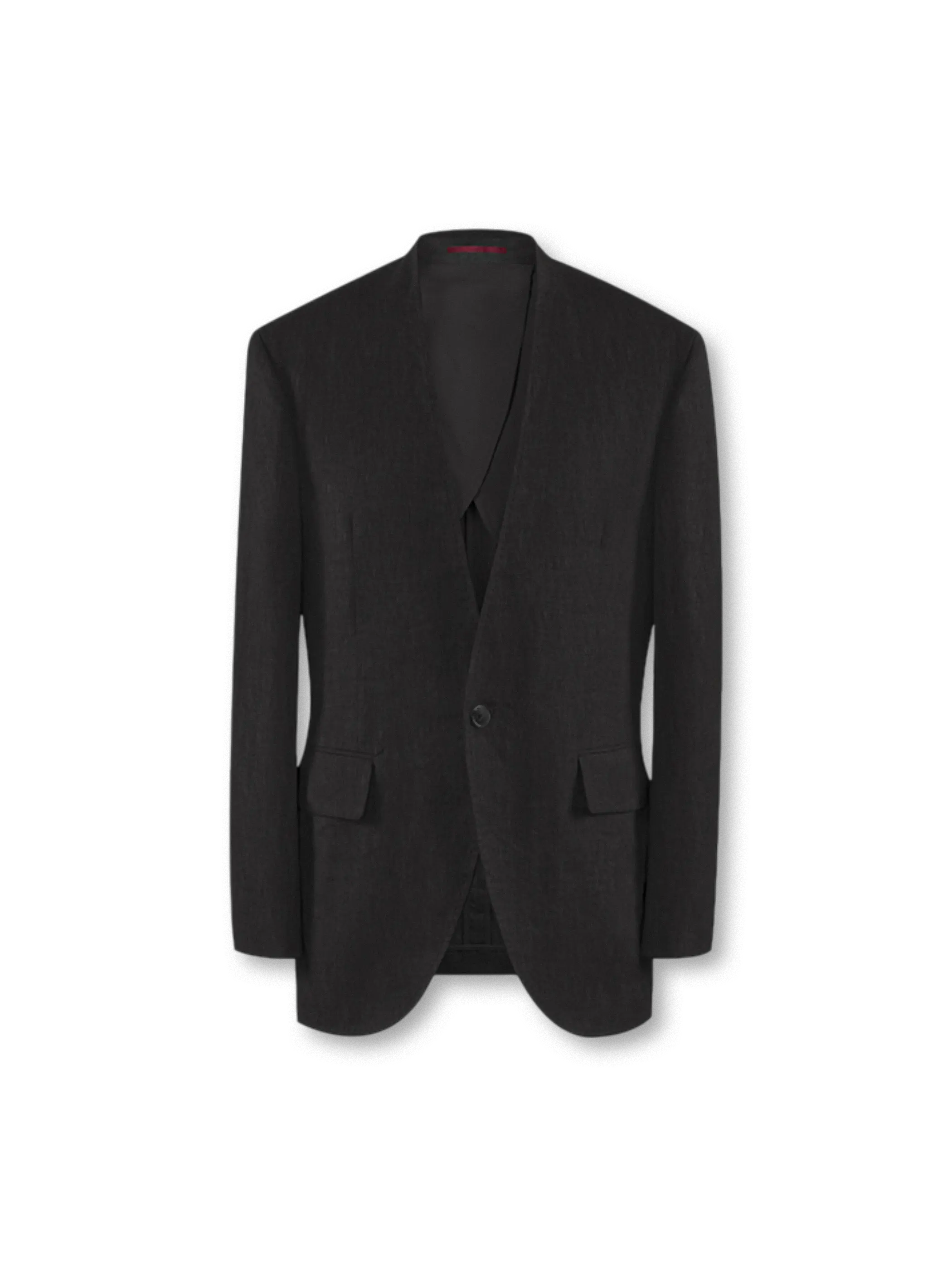 高密度ノルマンディリネンとノーラペルデザインが特徴の軽快セットアップ