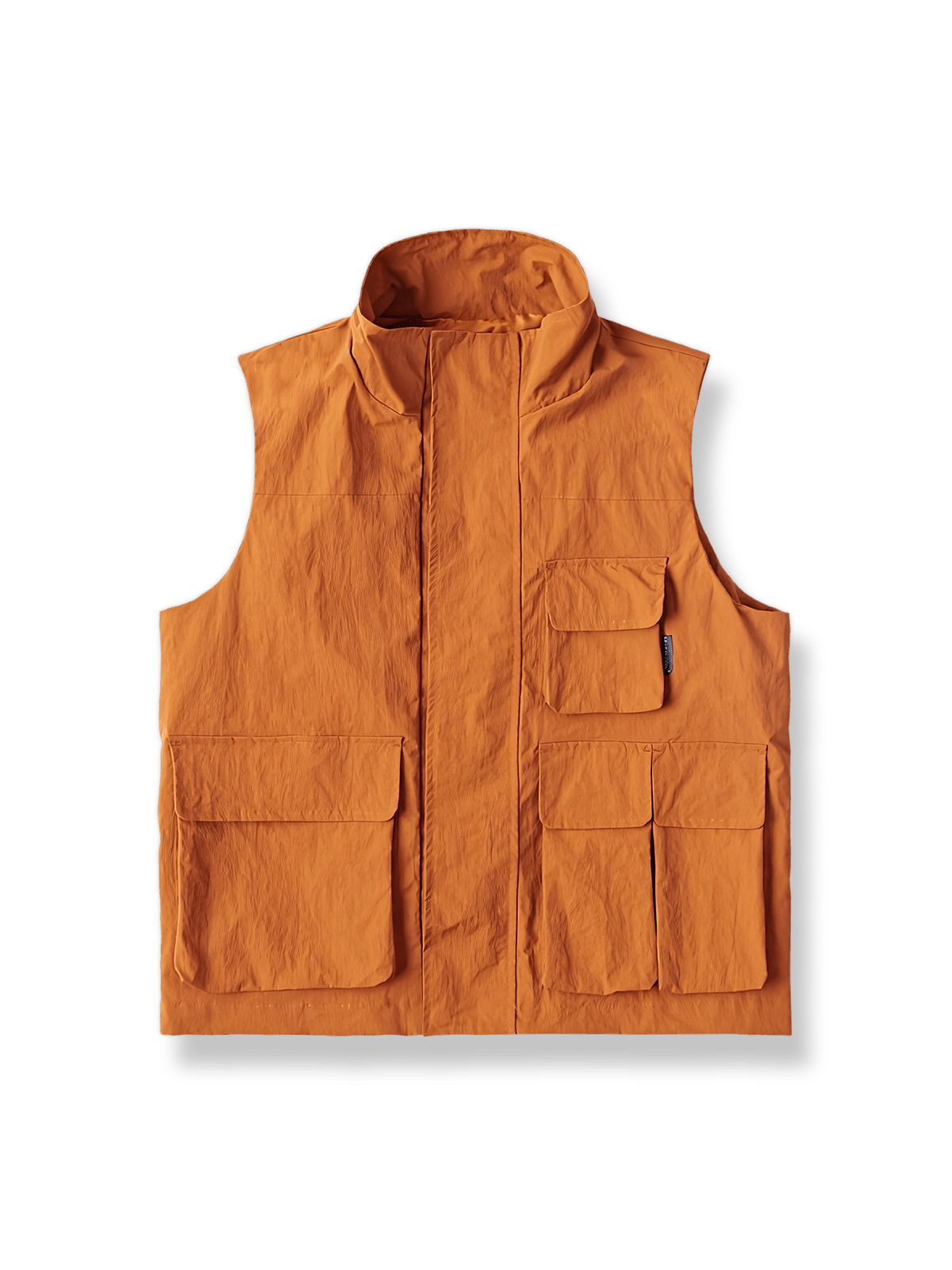 多ポケットと防水ポリエステル素材が特徴のタクティカルベストの前面が見える商品画像