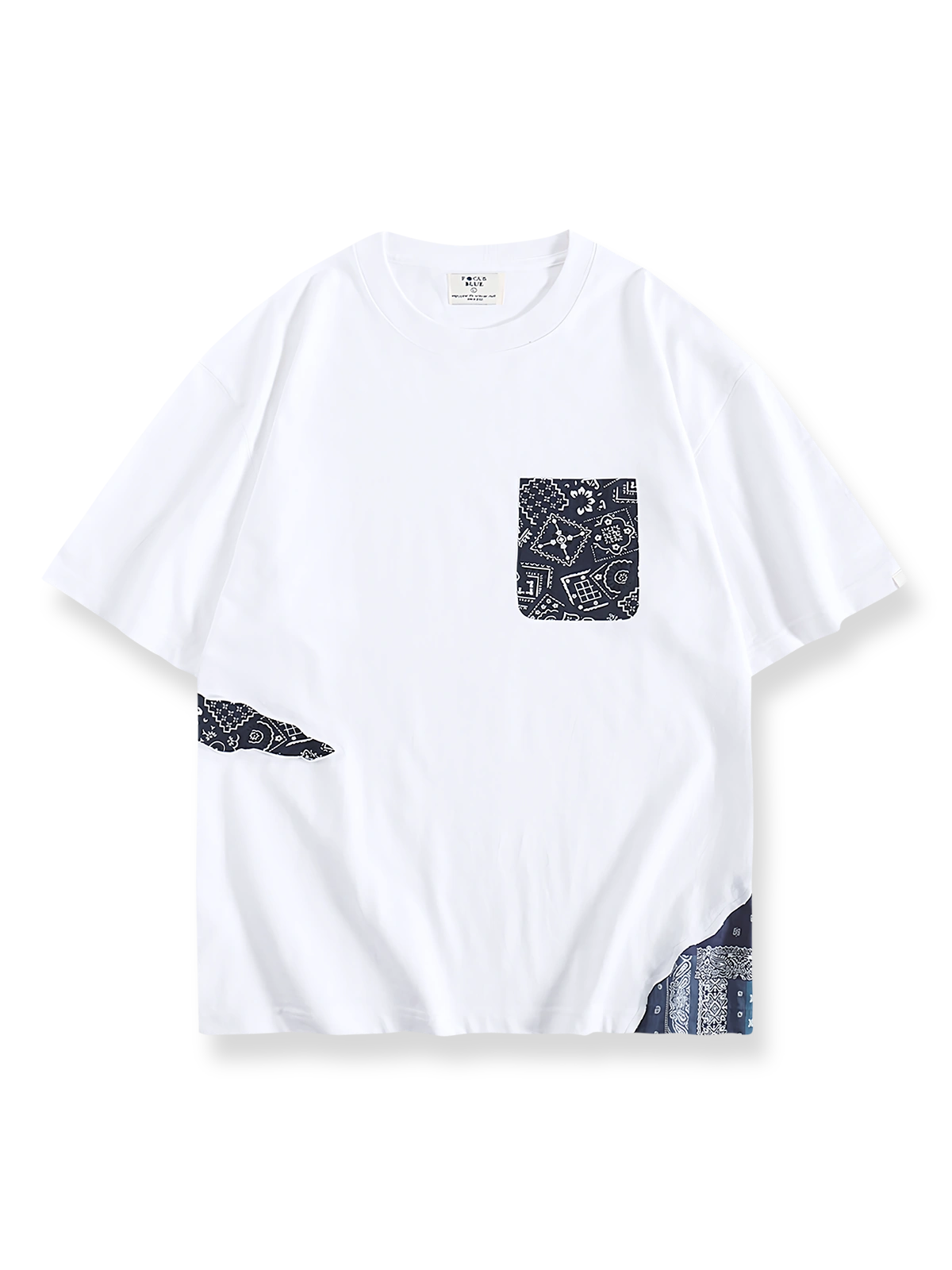 ペイズリーパッチワークのポケットが特徴のコットン半袖Tシャツ