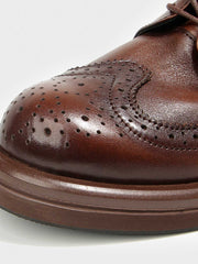 ブローグ彫刻 牛革レザーシューズ
