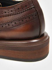 ブローグ彫刻 牛革レザーシューズ