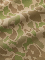 迷彩柄が目を惹く、ミリタリージャケット