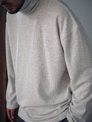 刺繍付き ハイネック 長袖Tシャツ