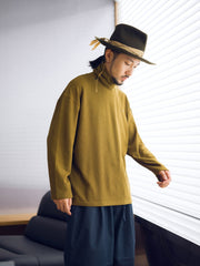 刺繍付き ハイネック 長袖Tシャツ