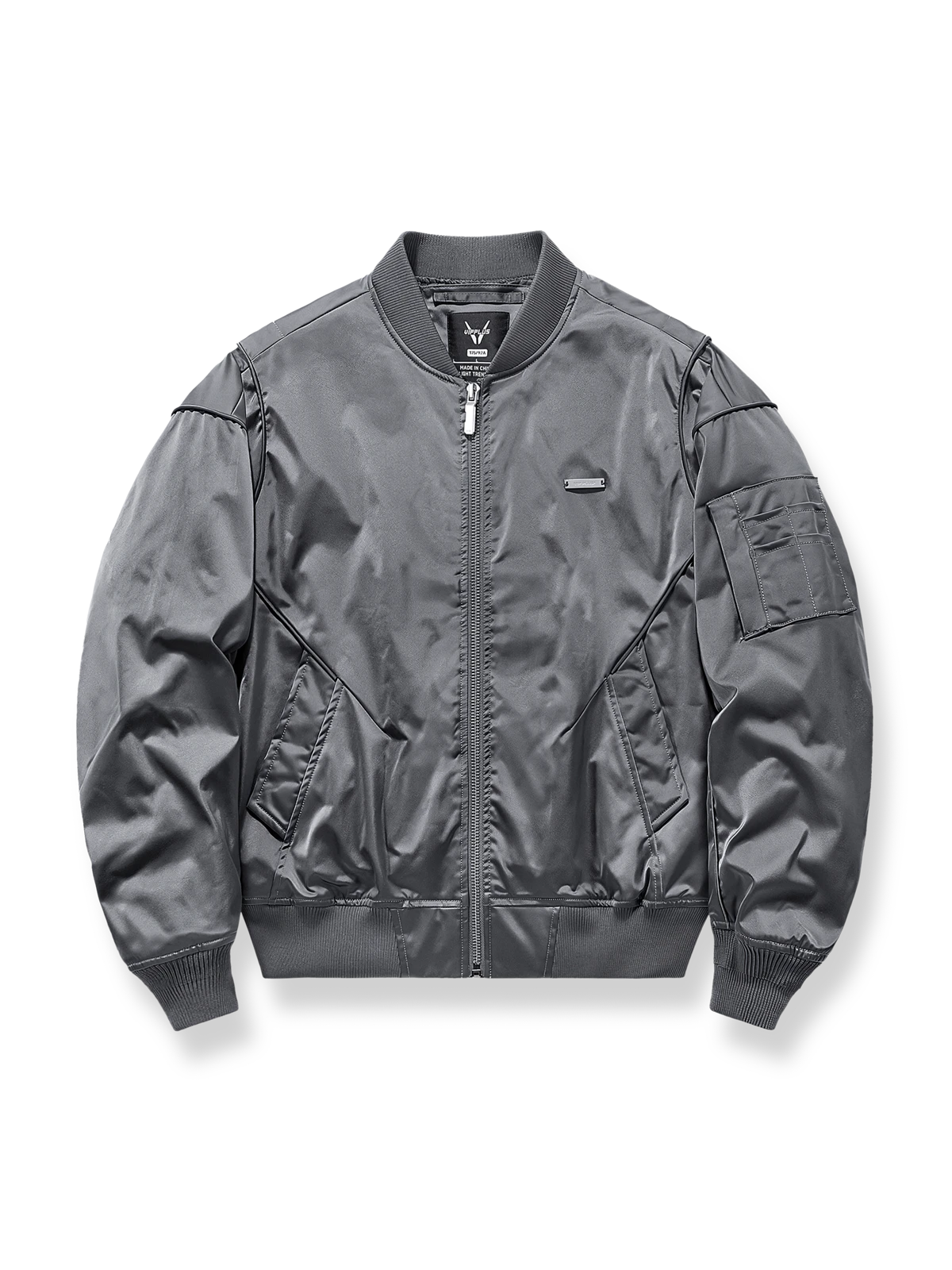 ヴィンテージライクなパネル切り替えのパッチワークフライトジャケット。