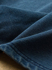 刺繍されたスマイリーフラワーとパッチワークのディテール