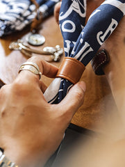 ウエスタンカウボーイ柄バンダナ