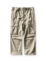 製品画像: 刺繍が施されたアウトドアキャンプ用多ポケットワークパンツの全体像を正面から撮影した画像
詳細画像: ウエストのドローコードとポケットのディテールをクローズアップした画像