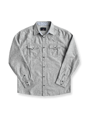 製品画像: ウエスタン風起毛シャツの全体画像、クラシックなウエスタンデザインと100%コットン素材の詳細を表示
詳細画像: ウエスタン風起毛シャツのディテール画像、起毛加工とウエスタンスタイルのデザイン、コットン素材の質感が強調されたクローズアップ