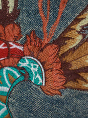 コーデュロイ補強部分と背中のインディアン刺繍のディテール特写