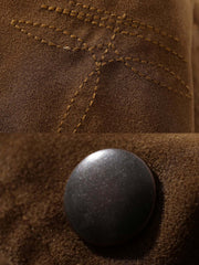 ベストのスエード風素材とコーデュロイのディテール - 秋冬の立体感とファッション性