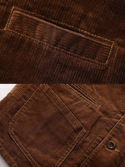 フォーポケットデザインとコーデュロイ素材のディテール - レイヤー感と実用性