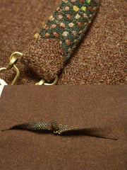 Mallalieus製ツイード生地と内側コットンライニングのディテール