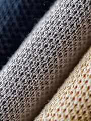 フレンチブルドッグとチーフヘッドドレス柄のディテール画像