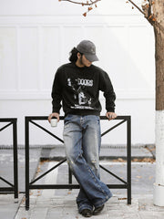 詳細画像: カットアウトデザインとプリントのディテールクローズアップ
モデル画像: サイケデリックロックスウェットシャツの着用例