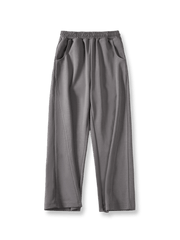 製品画像: グレーワイドパンツの正面図