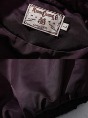 製品画像: 高密度ナイロンフライトジャケットの正面画像
詳細画像: ピークドラペルと立体的なシルエットのディテール展示