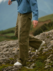 モデル着用のヴィンテージワークパンツの全体スタイリング