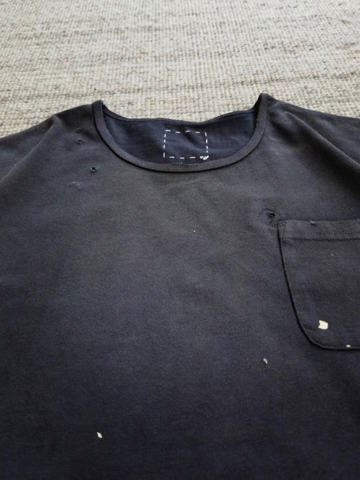 ヴィンテージウォッシュスプラッシュペイントタンクトップのディテール展示図