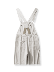 全体像を捉えたレトロなビーズキャンバス製サスペンダーショートパンツ