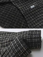 詳細画像: チェック柄と刺繍のディテールを示すクローズアップ画像