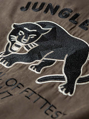 詳細画像:シャツのブラックパンサー刺繍ディテール図