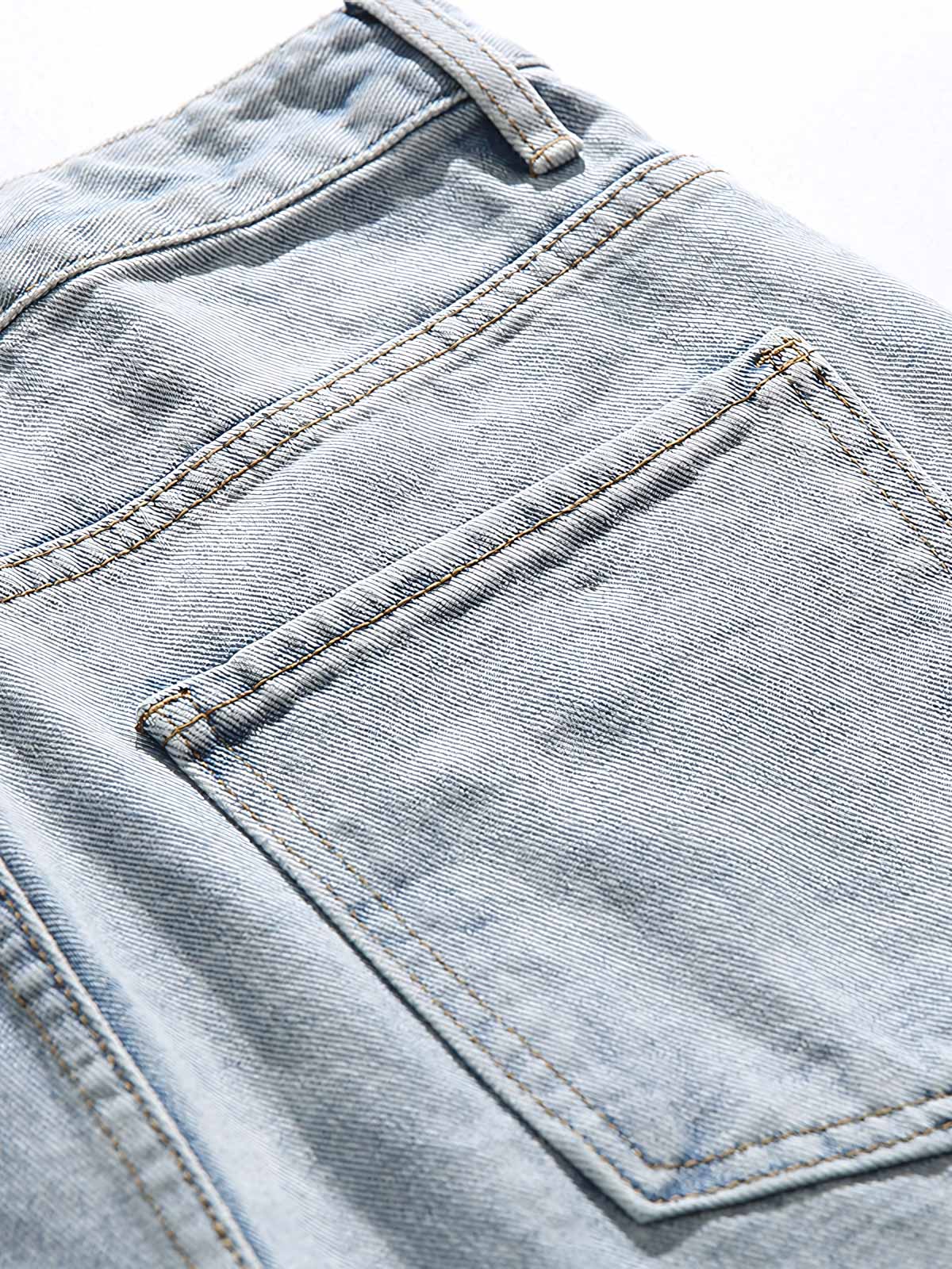 詳細画像: ウォッシュ効果とデニム素材のディテール