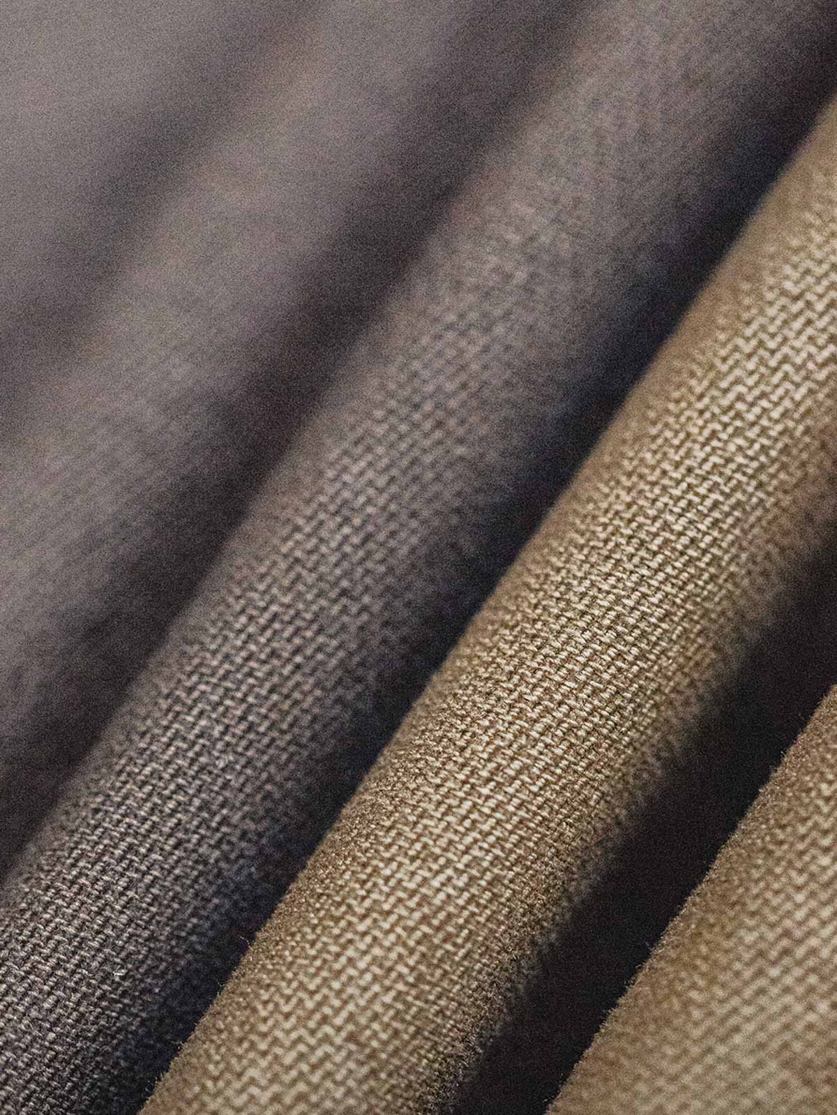 製品画像: アメカジレトロランバーパンツの正面画像。クラシックなストレートデザインと中厚のコットン素材が特徴の万能ワークパンツ。
詳細画像: 独特なクロスハッチテクスチャーと耐久性を高めるダブルニーのパッチワークデザインの特写。アメカジスタイルを引き立てるディテール。