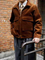 ジャケットのディテール。コーデュロイの質感とウールライニングを示す。