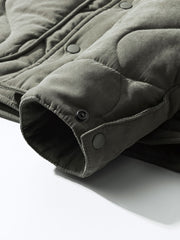 製品画像: ヴィンテージ風ひょうたん型キルティング中綿ジャケットのフロントビュー
詳細画像: ひょうたん型キルティング模様のディテール特写