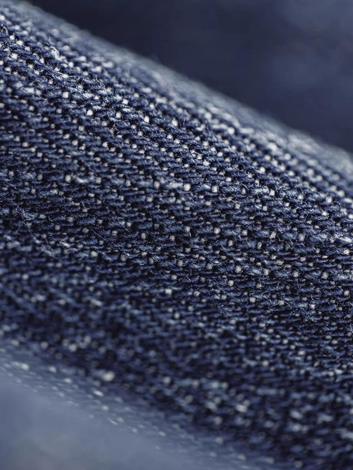 詳細画像: デニムロガーパンツの多ポケット詳細図