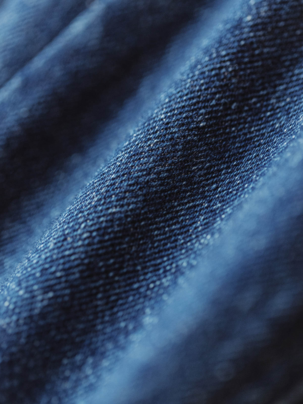 产品画像
レトロ重厚感のウォッシュドカーペンタージーンズの全体画像。ヴィンテージ感のあるウォッシュ加工とリバーシブルデザインの両面を強調しています。
詳細画像
ウォッシュドカーペンタージーンズのディテール画像。A面のプリーツデザインとB面の多機能ポケットの近接ショットで、独特の質感と実用性を紹介。